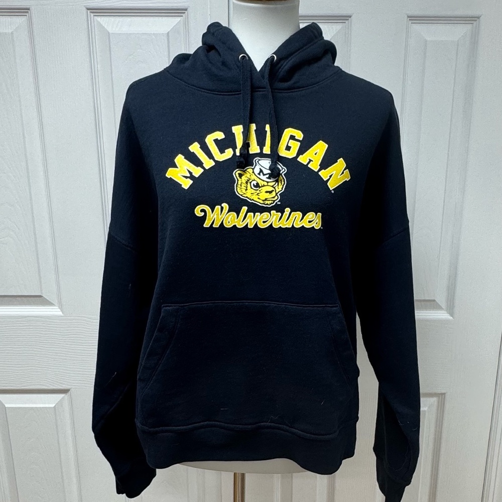 Champion‎ Michigan Wolverines Women Navy Blue Hooded - Size L.